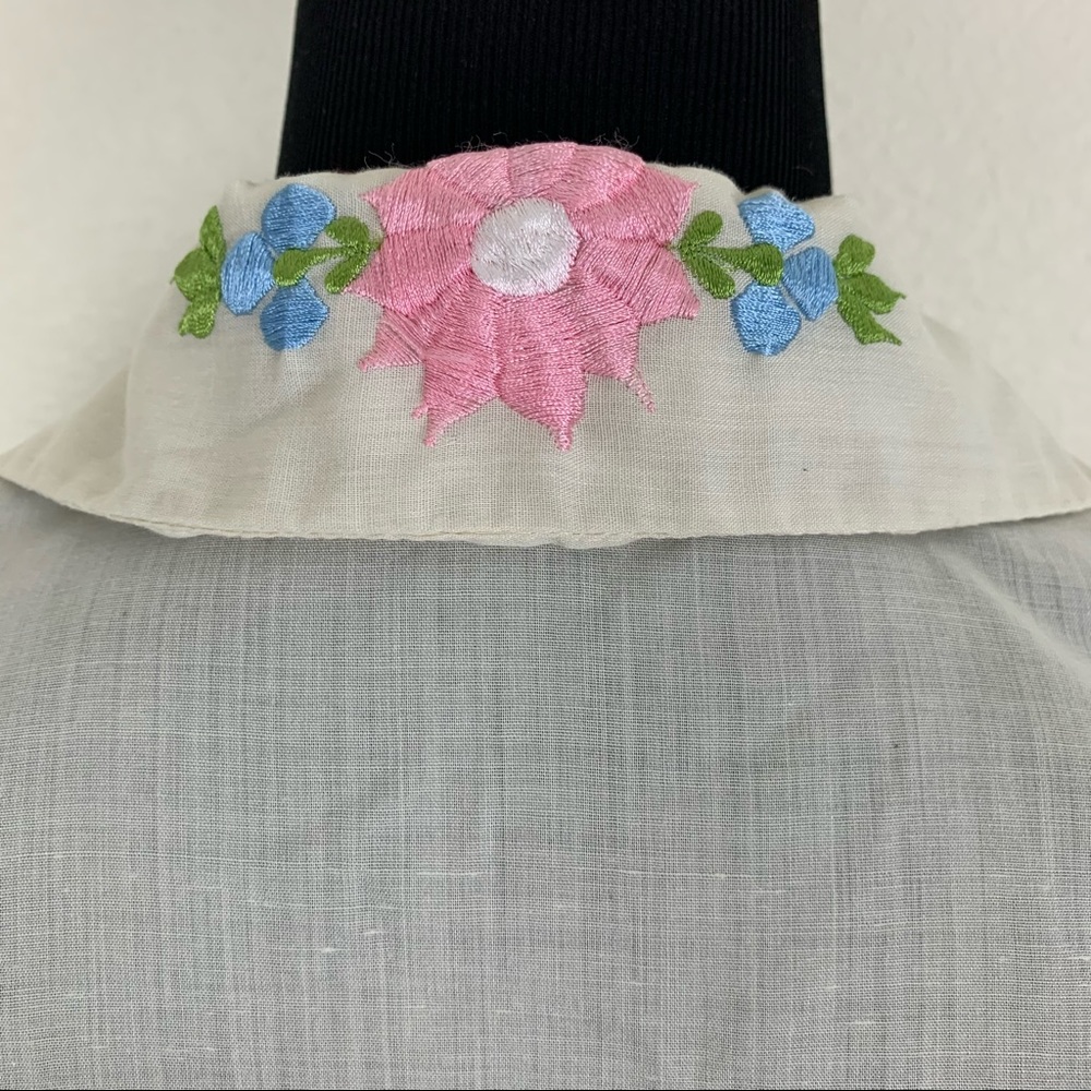 Vintage Floral Robe - Picture 5 of 11
